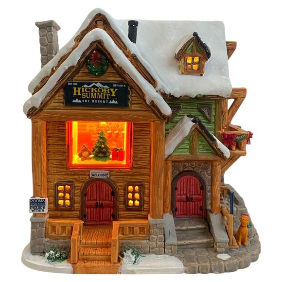 Lemax Hickory Summit Ski Resort Lighted Porcelain Christmas Village House 15747 - Picture 1 of 7